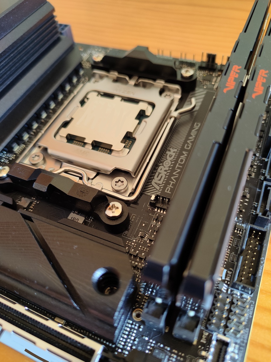 Asrock B650I